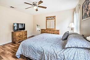 Kissimmee Resort Townhome w/ Pool, 7 Mi to Disney!