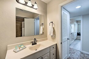 Sunny Port Charlotte Family Retreat: 3 Mi to Beach