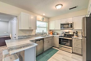 Sunny Port Charlotte Family Retreat: 3 Mi to Beach