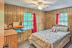 Suwannee Riverfront Home: Grill, Near Springs