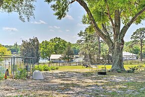 The Clubhouse - Lady Lake Farm Getaway!