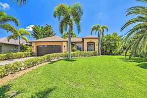 Hot Tub & Pool: Tropical Retreat in Cape Coral!