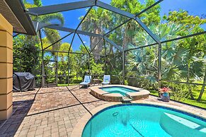 Hot Tub & Pool: Tropical Retreat in Cape Coral!