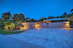 2 Mi to Beach: Updated & Private Oakland Park Gem!