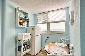 Updated Daytona Beach Oceanfront Studio w/ Pool!