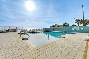 Updated Daytona Beach Oceanfront Studio w/ Pool!