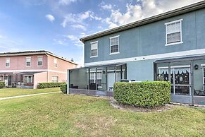 Kissimmee Townhome w/ Pool Access ~ 7 Mi to Disney