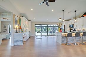 Private Pool: Modern Canalfront Home in Cape Coral