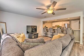 Updated Townhome w/ Deck ~ 12 Mi to Beaches!
