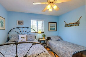 Waterfront Cedar Key Duplex Home: Grill & Dock!