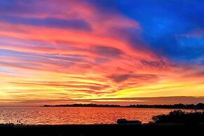 Waterfront Cedar Key Duplex Home: Grill & Dock!
