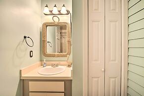 Crystal River Home: Water Views & Boat Dock!