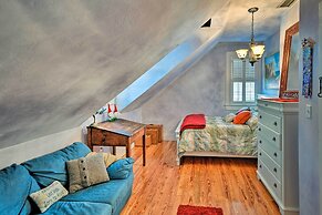 Lakefront Florida Retreat - Pool Table & Boat Dock