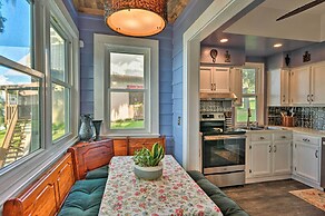 Lakefront Florida Retreat - Pool Table & Boat Dock