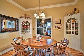 Lakefront Florida Retreat - Pool Table & Boat Dock