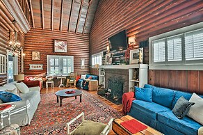 Lakefront Florida Retreat - Pool Table & Boat Dock