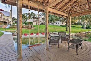 Lakefront Florida Retreat - Pool Table & Boat Dock