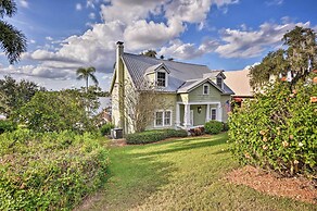 Lakefront Florida Retreat - Pool Table & Boat Dock
