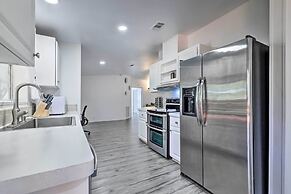 Valrico Retreat w/ Fire Pit ~ 18 Mi to Tampa!