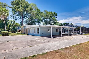 Waterfront Villa w/ Pool ~ 5 Mi to Ybor City!