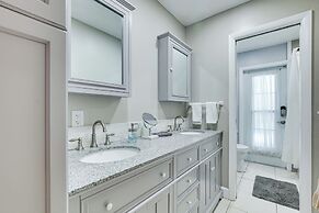 Waterfront Villa w/ Pool ~ 5 Mi to Ybor City!