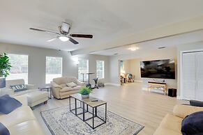 Waterfront Villa w/ Pool ~ 5 Mi to Ybor City!