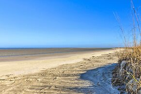 Beachfront Condo w/ 3 Pools on St Helena Island!