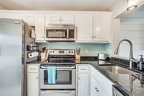 Beachfront Condo w/ 3 Pools on St Helena Island!