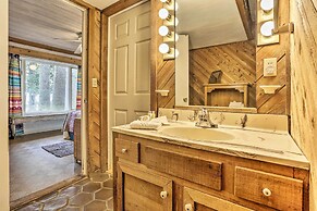 Bayfront Santa Rosa Escape Only 5 Miles to Beach!