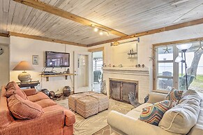 Bayfront Santa Rosa Escape Only 5 Miles to Beach!