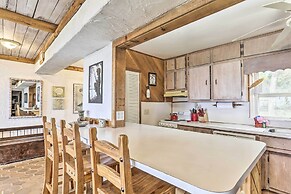 Bayfront Santa Rosa Escape Only 5 Miles to Beach!