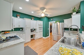 Seasonal Beach + Boat Dock: Lake Hartwell Home!