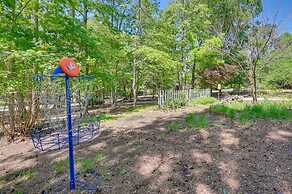 Seasonal Beach + Boat Dock: Lake Hartwell Home!