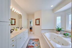 Seasonal Beach + Boat Dock: Lake Hartwell Home!