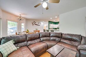 Seasonal Beach + Boat Dock: Lake Hartwell Home!