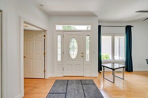 Seasonal Beach + Boat Dock: Lake Hartwell Home!