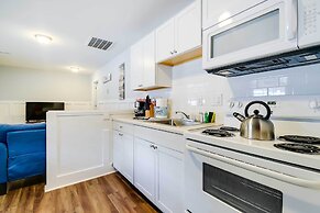 2 Mi to Barefoot Landing: Family Retreat