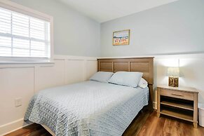 2 Mi to Barefoot Landing: Family Retreat