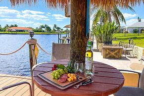 Waterfront Pool & Spa: Relaxing Cape Coral Retreat