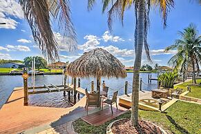 Waterfront Pool & Spa: Relaxing Cape Coral Retreat