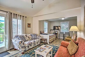 Adorable Lakefront Cottage w/ Dock & Grill!