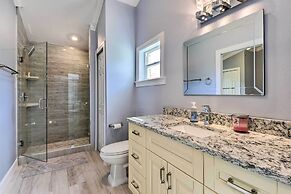 3 Mi to Dtwn Bradenton: Home w/ Yard!