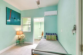 Breezy White Sands House Steps to Gulf Shore!