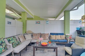 Breezy White Sands House Steps to Gulf Shore!