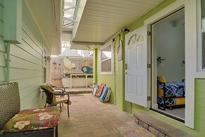 Breezy White Sands House Steps to Gulf Shore!