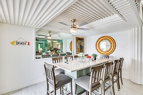 Breezy White Sands House Steps to Gulf Shore!