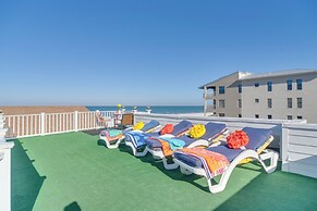 Breezy White Sands House Steps to Gulf Shore!