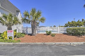 Charming Condo w/ Pool Access - Walk to Beach