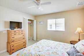 6 Mi to Waterpark: Tropical Home in Cape Coral