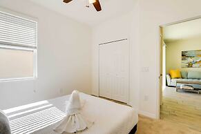 12 Mi to Disney: Home w/ Pool Access + Grill